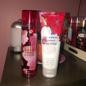 Bath and body works lotion & body spray set